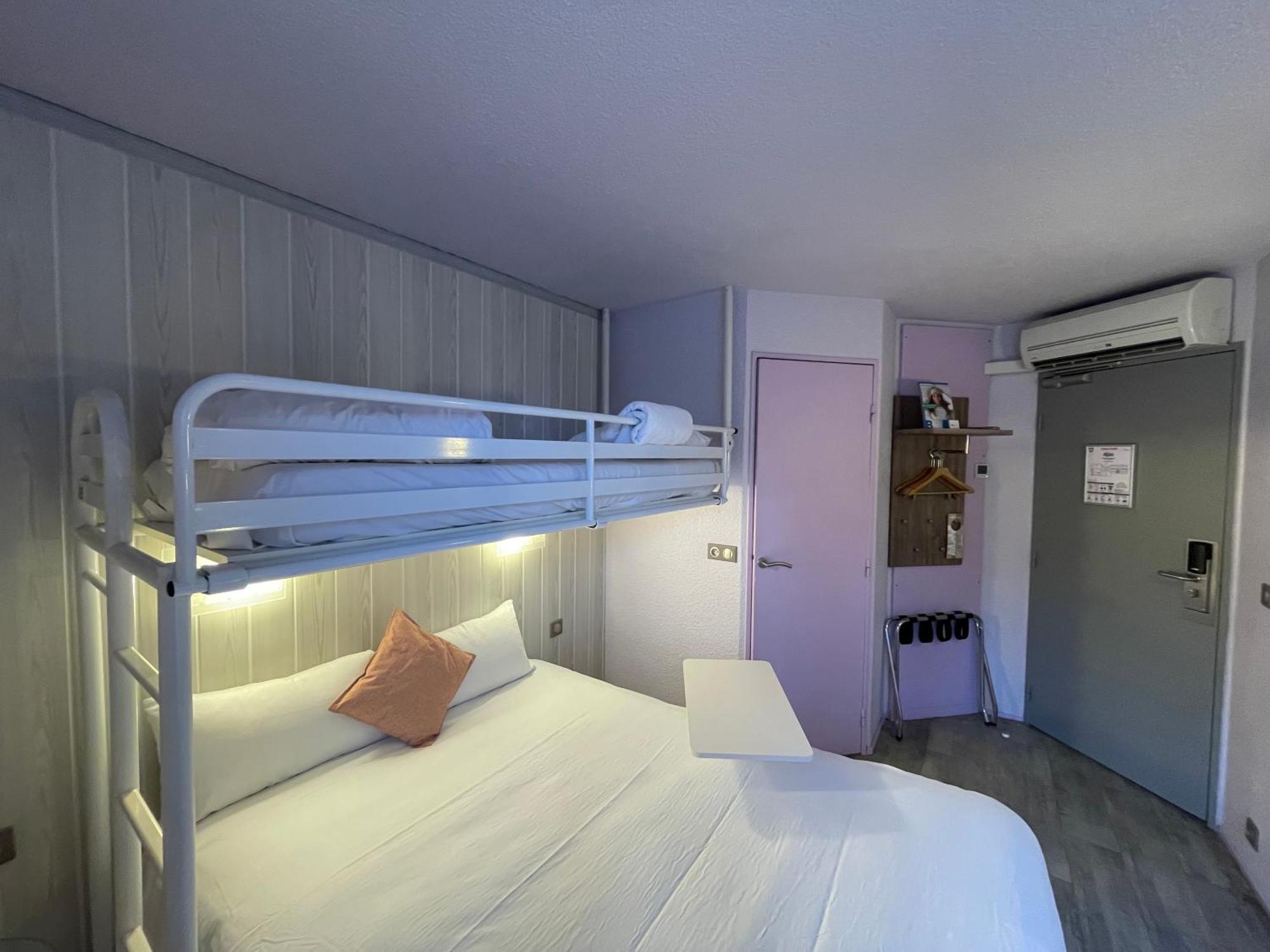 Brit Hotel Chambery Exterior photo