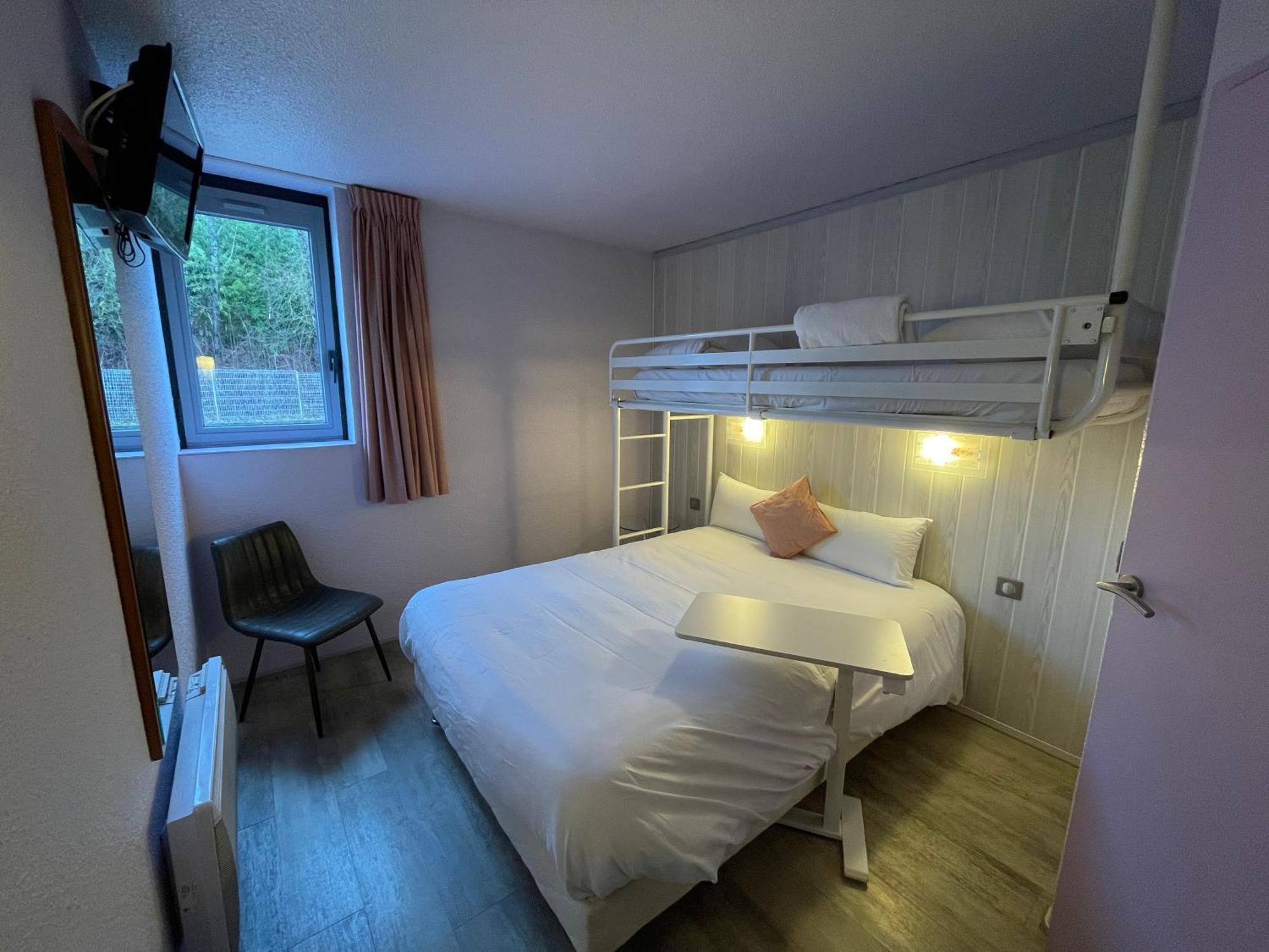 Brit Hotel Chambery Exterior photo